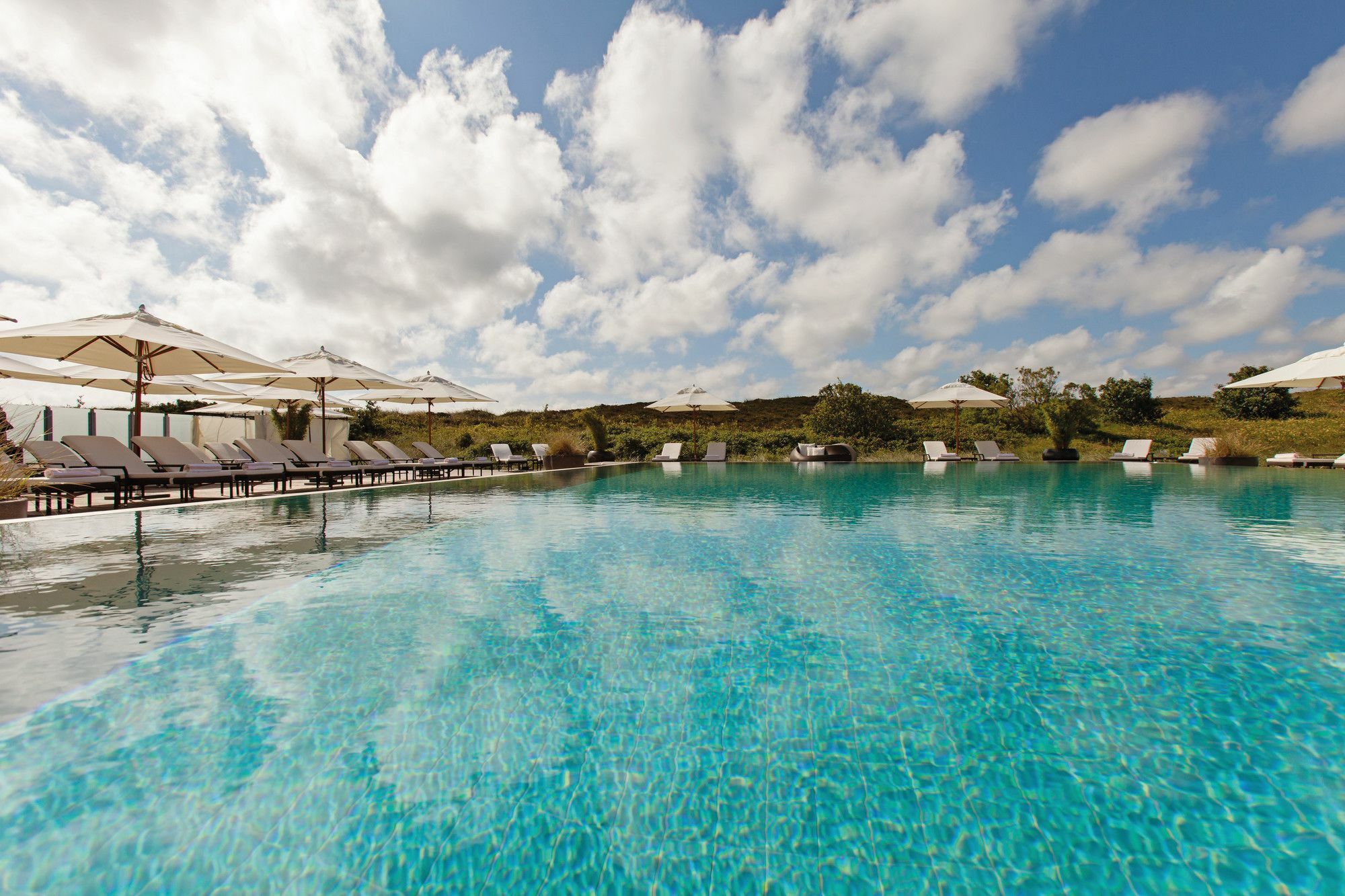 A-Rosa Sylt Hotel List Exterior photo The pool at the hotel